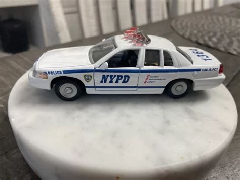 143 Scale Nypd Crown Victoria Motor Max Police Package Car Diecast 21