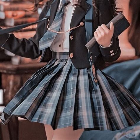 Pin By Isabella Abreu On Fic Todos Animes Hogwarts Outfits Stylish Outfits Ravenclaw Outfit