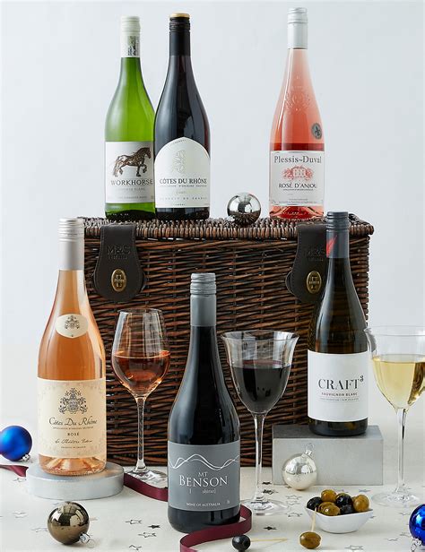 Basic info about marks and spencer hampers: Marks & Spencer Catalogue - Hampers from Marks & Spencer ...