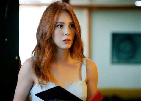 Elçin sangu was born in 13 august 1985 , she is a turkish actress and model. Beautiful Actress Elcin Sangu's Style - Esoes Life