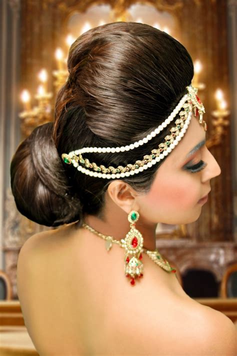 Hairstyles For Indian Wedding 20 Showy Bridal Hairstyles