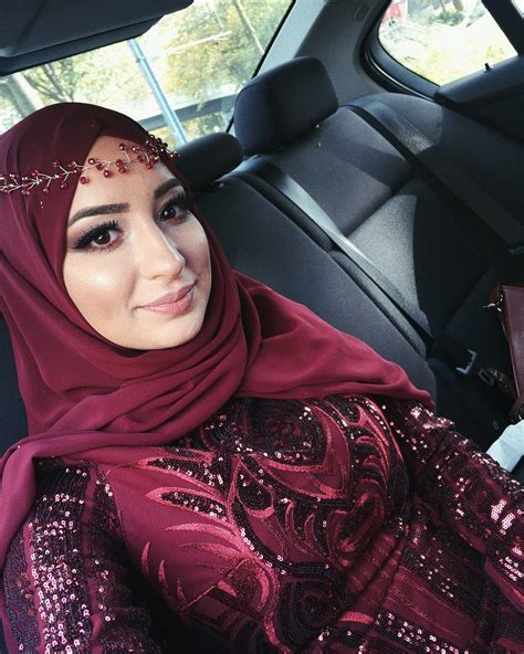 Pin By Luxyhijab On Hijab Queens And Princesses ملكات و اميرات الحجاب Bridal Hijab Styles