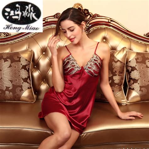 Sexy Summer New V Neck Temptation To Sling Lingerie Silk Nightdress Embroidered Lace Slim