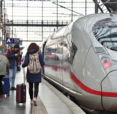 Deutsche Bahn Orders New Ice Trains For Two Billion Euros Breaking