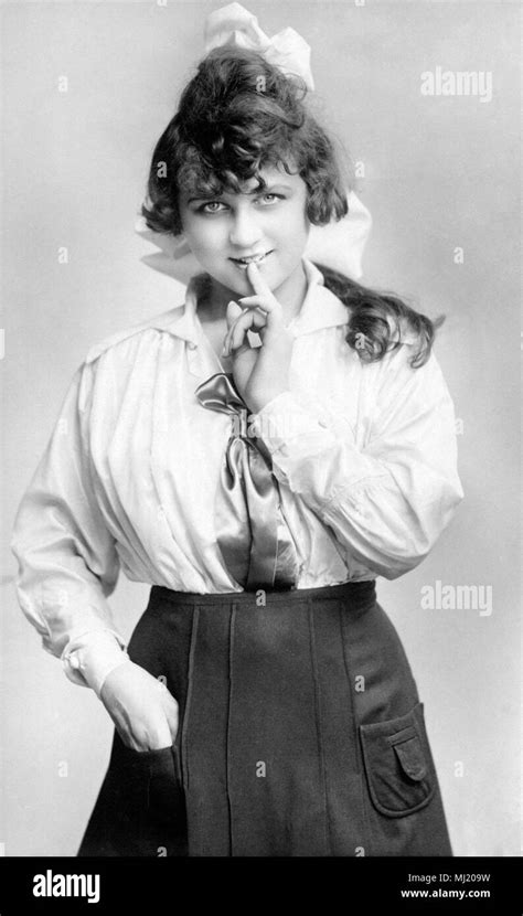 German Woman 1920s Hi Res Stock Photography And Images Alamy