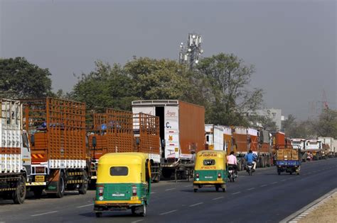 More Than A Dozen Sleeping Workers Crushed Under Truck In India News