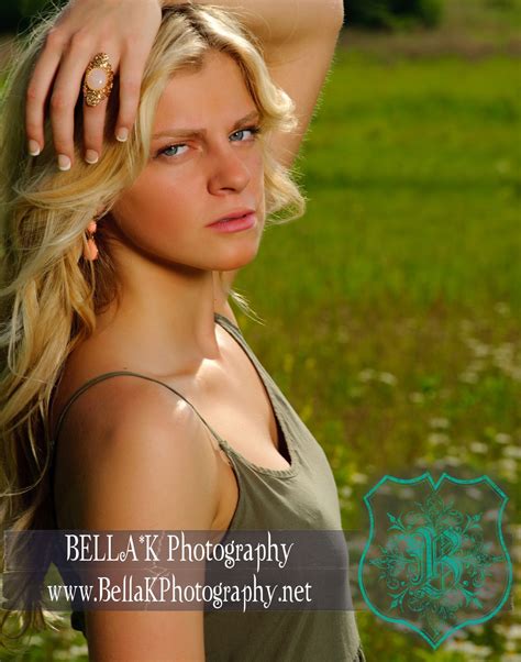 Iowa High School Senior Photos Photographs Taken By Bella K
