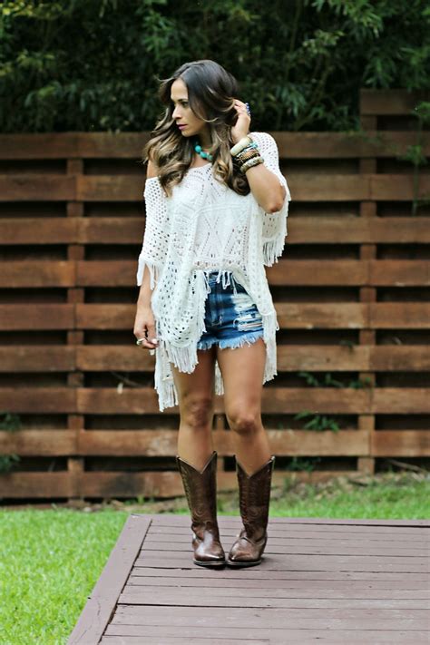 Daisy Dukes And Cowgirl Boots My Style Fashion Clothes