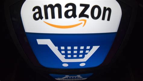 Changing shopping habits affect Wal-Mart, Amazon