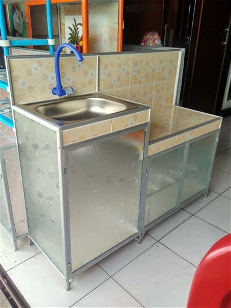 Punya rumah yang kecil mengharuskan anda lebih kreatif dalam desain dan penataan ruang. Jual meja Kompor plus tempat cuci piring di lapak yuniar ...