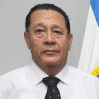 Multi instrumentista, compositor e intérprete, cocinero, hermano, hijo y voluntad. Directivos | Universidad del Sinú - Elías Bechara Zainúm