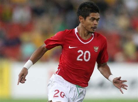 Bambang pamungkas (born 10 june 1980), also known as bepe, is a retired indonesian professional footballer who predominately played for persija jakarta and the indonesia national football team. Bambang Pamungkas, Legenda Sepak Bola Indonesia yang ...