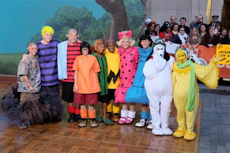 The Today Show Peanuts Halloween Costumes Popsugar Celebrity