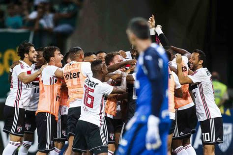 May 25, 2021 · ao vivo, como assistir, próximos jogos, resultados, escalação, gols, mercado da bola, tabelas, estatísticas e últimas notícias do são paulo. São Paulo elimina Palmeiras e volta à final do Paulista ...