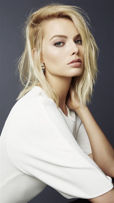 2160x3840 Margot Robbie 2019 4k Sony Xperia Xxzz5 Premium Hd 4k Wallpapers Images