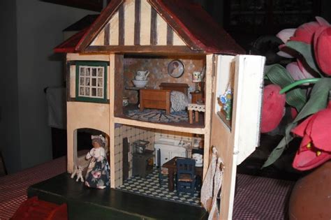 Pin By Caroljoy Smith On Antique And Vintage Dolls Houses Doll