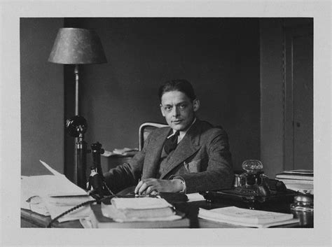 Why did ts eliot write about cats? T. S. Eliot in his office | Ts eliot, Writers and poets ...