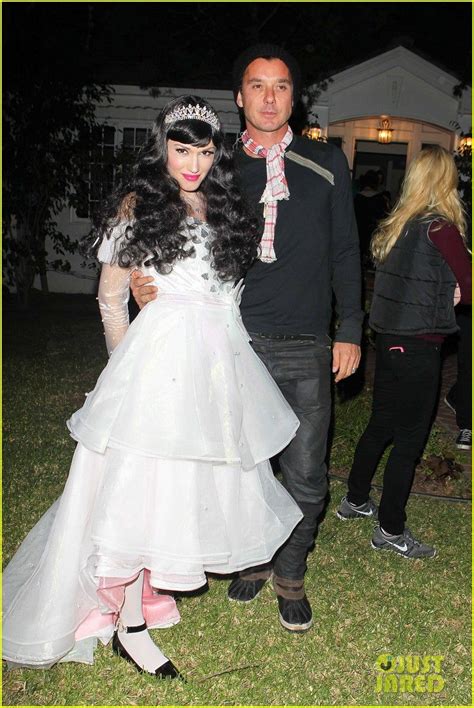 Click on photo to enlarge. Gwen Stefani and Gavin Rossdale look just as attractive on ...