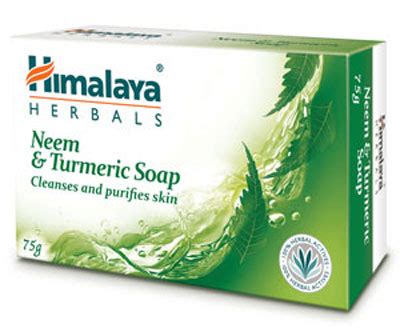 The oils of neem and turmeric, which contain antibacterial and antifungal properties, protect your skin from harsh environmental conditions. Himalaya Neem & Turmeric Soap