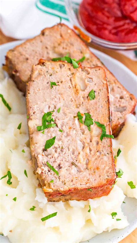 A loaf made entirely of meat. Turkey Meatloaf | Recipe | Turkey meatloaf, Meatloaf, Pepper jack cheese