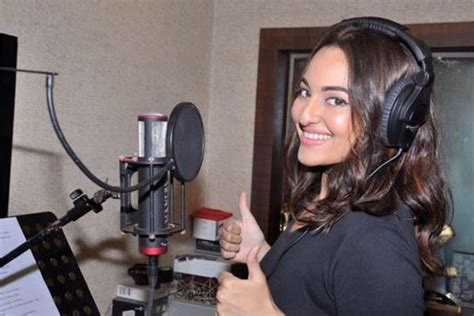 Sonakshi To Perform At Bollywood Music Project