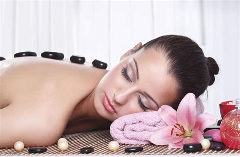How To Do A Hot Stone Massage At Home