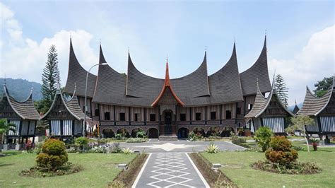 Unmissable West Sumatera, The Land of the Minangkabau - Gaya Travel