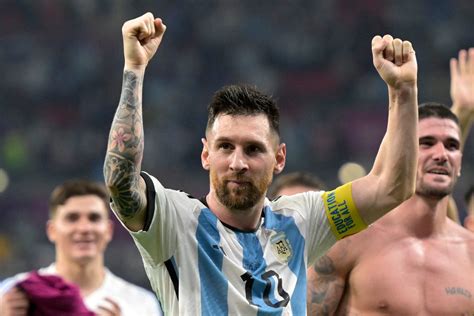 Lionel Messi Praises Tottenhams ‘impressive Star Romero At World Cup