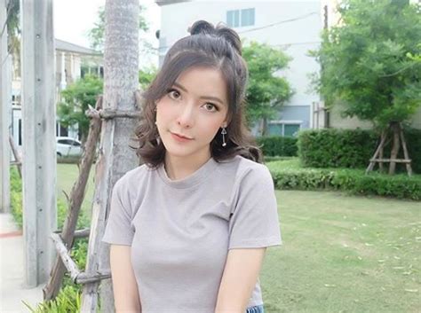 Download lagu senarai lagu masidayu mp3 dan video klip mp4 (5.43 mb) gudanglagu. Nutty Nathamon, Instafamous Thai Fasih Nyanyi Lagu Melayu ...