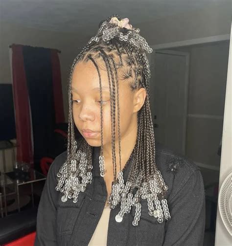 View 19 Small Knotless Box Braids With Beads Designpaybox