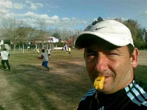 Mcc treats all student information as confidential. Escuela De Futbol Formativa Daniel Velez: El futbol que yo ...