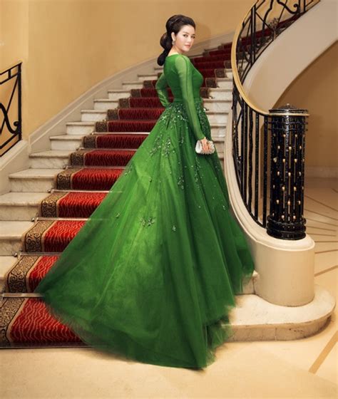 Từ ngày 9/8 đến 5/9, độc giả chia sẻ món ăn tự nấu, công thức chế biến, thực đơn nhiều sức khỏe. Lý Nhã Kỳ hóa công chúa tóc mây trên thảm đỏ Cannes