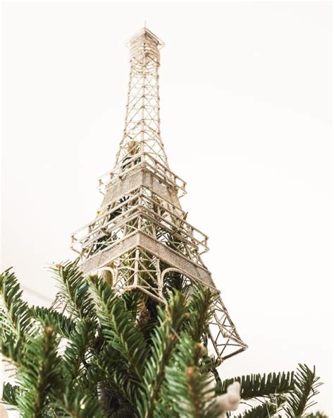 Lets Decorate An Eiffel Tower Themed Christmas Tree Second City Mom