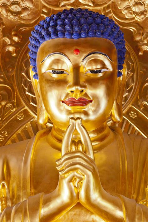 Golden Buddha Pictures Download Free Images On Unsplash