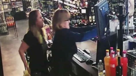 Video Oklahoma Mother Daughter Duo Shoot Would Be Robber In Their Liquor Store Abc7 San Francisco