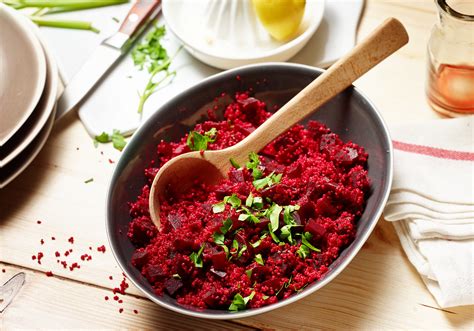 Learn to eyeball your food to. Couscous-Rote Bete Salat | maggi.de