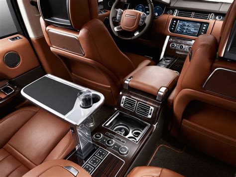 Experience Luxury With The New Range Rover Autobiography