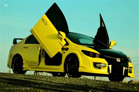This Modified Honda Civic Is Pure Stealth