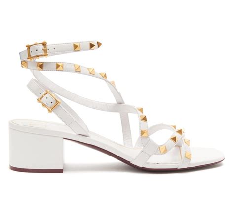 Twelve Pairs Of All White Sandals To Step Out In This Summer Mojeh