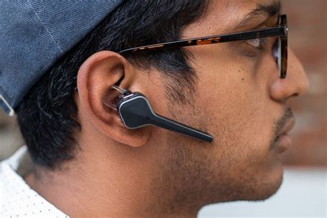 The Best Bluetooth Headset For 2018 Reviews By Wirecutter A New York