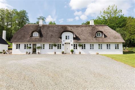Tour A Historic Danish Farmhouse Owned By Dinesen Danish House