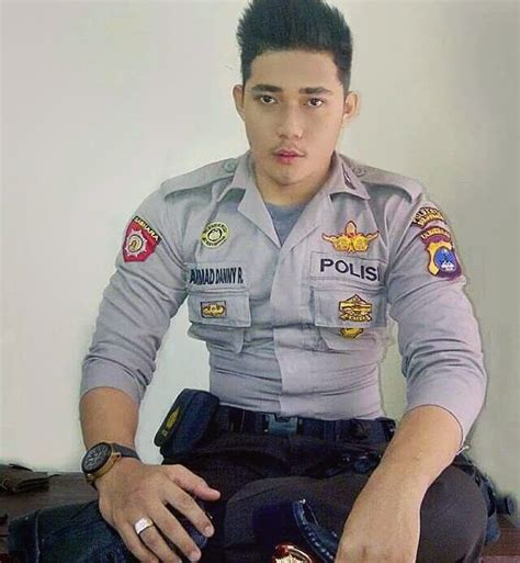 Hot Indonesian Police Officer Police Gaypolice Love Instalike Like Like Indomuscle