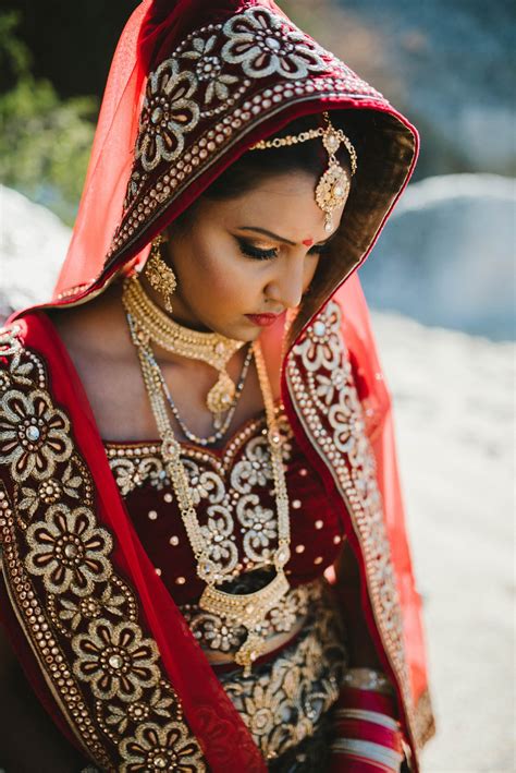 Traditional Hindu Wedding At The 12 Apostles Hotel By Claire Thomson