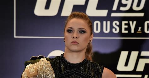 Ronda Rousey Is Comfortable In Her Body Isnt A Do Nothing Bitch