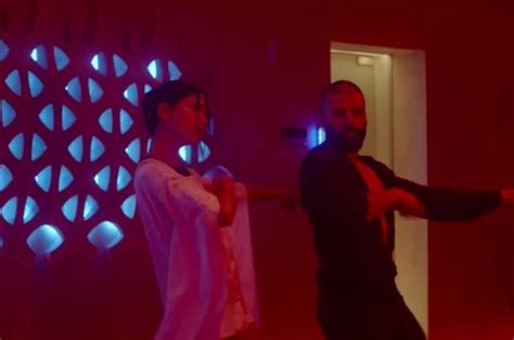 Oscar Isaacs Dance Scene In Ex Machina Is The Most Surprisingly