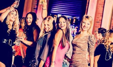 Marbella Bar Hop Hen Do And Hen Party Hen Weekends