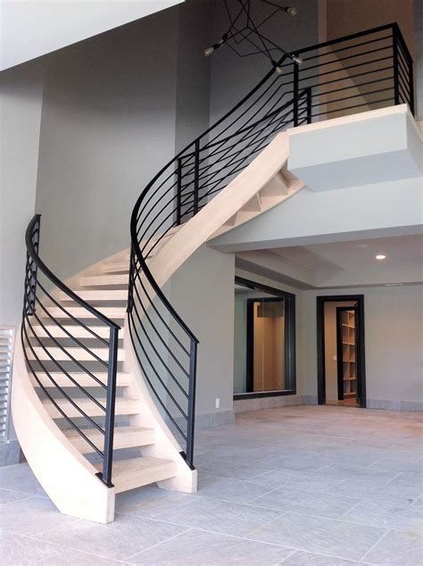 Contemporary Oval Cap Railing With Horizontal Round Bar Finelli