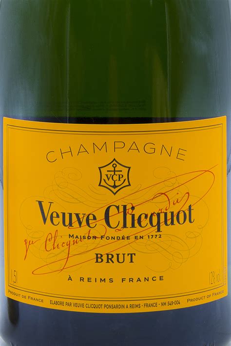 We did not find results for: Veuve Clicquot Brut 1.5L Gift Box Купить Шампанское Вдова ...