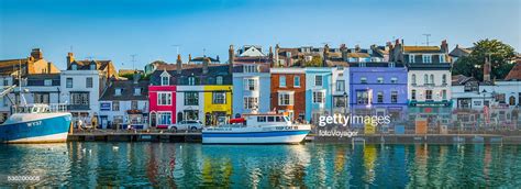 Seaside cottages in hampshire, hill head, fareham, cowes view and solent sea view, self choose from two delightful, comfy seaside cottages on the sea shores of hampshire, facing the isle of wight. Des Gîtes Ruraux En Front De Mer Idyllique Village De ...