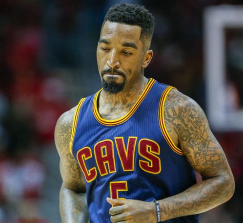 Jr smith discusses challenges he faced with la during title run. Cavaliers' guard J.R. Smith accused of choking heckler